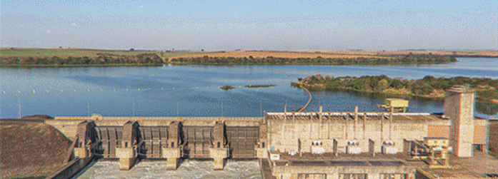 十年風雨 攜手同行